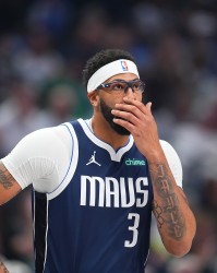 星空体育首页-基德：浓眉的独行侠生涯确实很遗憾 核心问题出在他的健康上