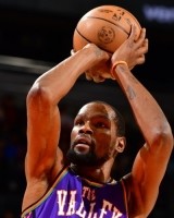 老里：KD现在提升了三分球比重 这个年纪还在打磨比赛难以置信