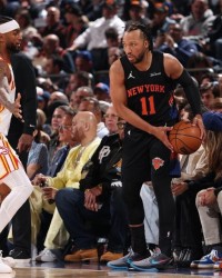星空体育首页-首组1-1！尼克斯丢压哨绝杀惜败老鹰 麦科勒姆32+6布伦森29+7