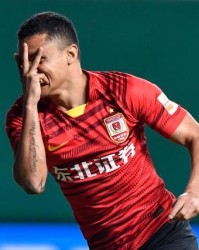 星空体育首页-中超争冠组综述：争冠三雄均告捷 国安取胜焦点战